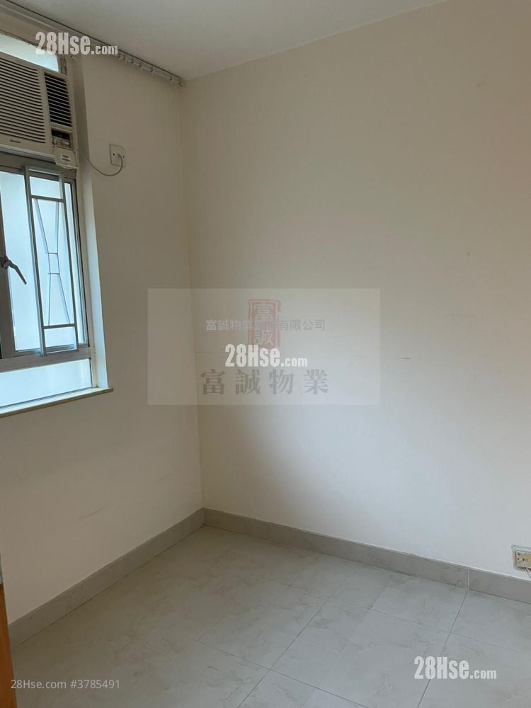 康华苑 售盘 2 房 380 平方尺