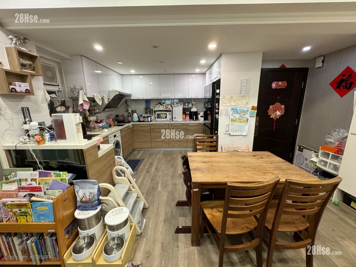 钻石楼 售盘 3 房 , 2 浴室 863 平方尺