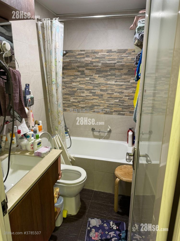 钻石楼 售盘 3 房 , 2 浴室 863 平方尺