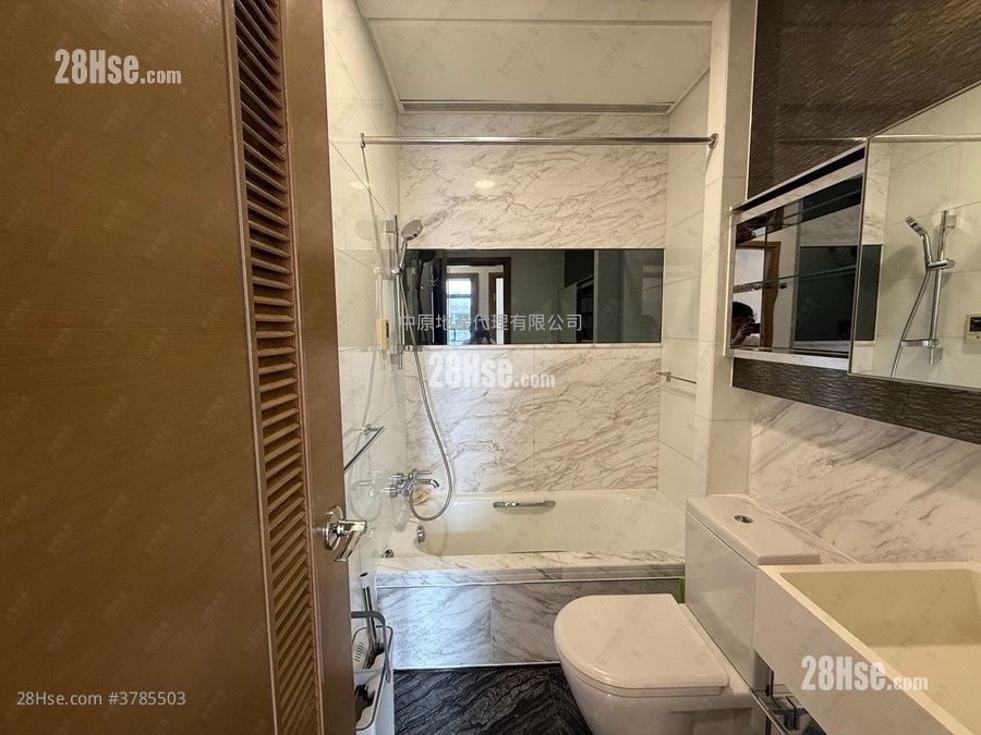 Yoho Midtown Sell 3 Bedrooms 880 ft²