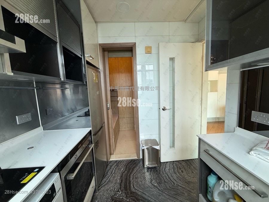 Yoho Midtown Sell 3 Bedrooms 880 ft²