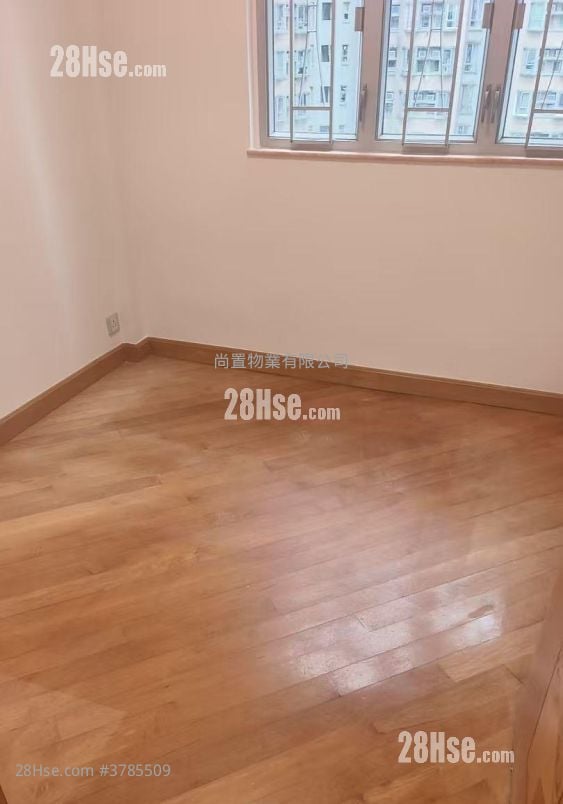 Nan Fung Sun Chuen Sell 3 Bedrooms , 1 Bathroom 570 ft²