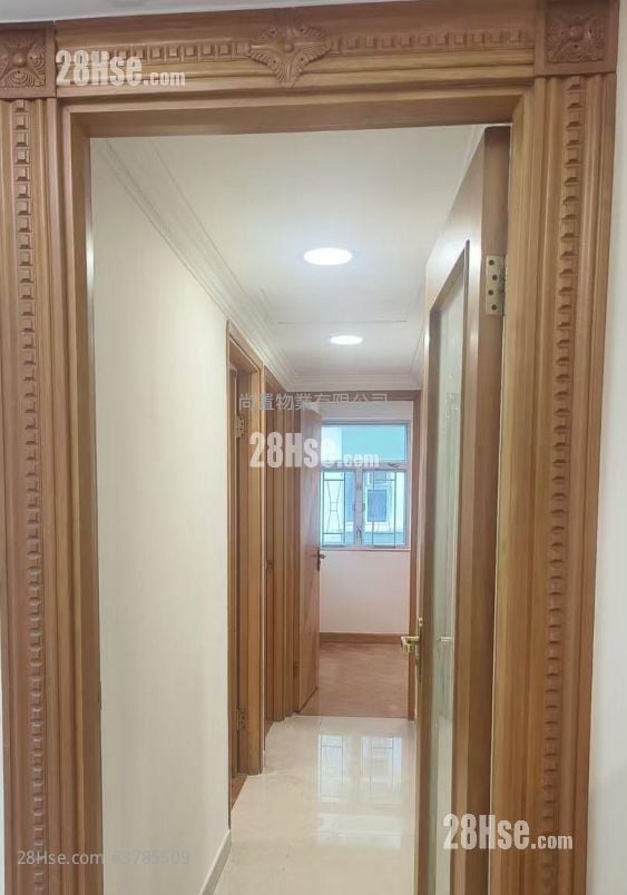 Nan Fung Sun Chuen Sell 3 Bedrooms , 1 Bathroom 570 ft²