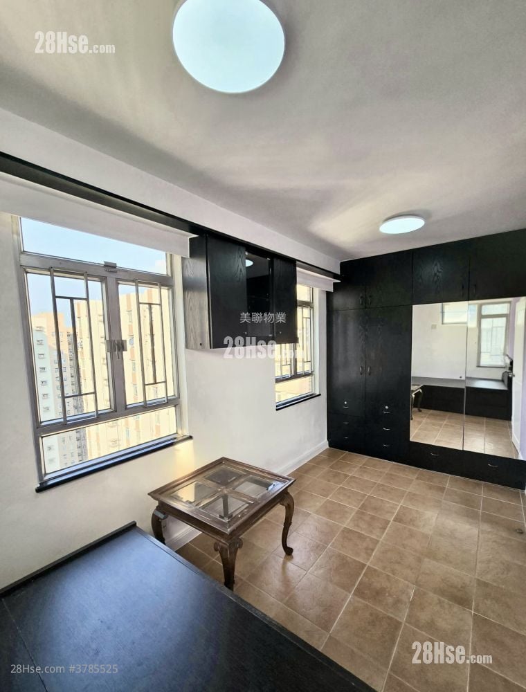 云叠花园 售盘 3 房 593 平方尺