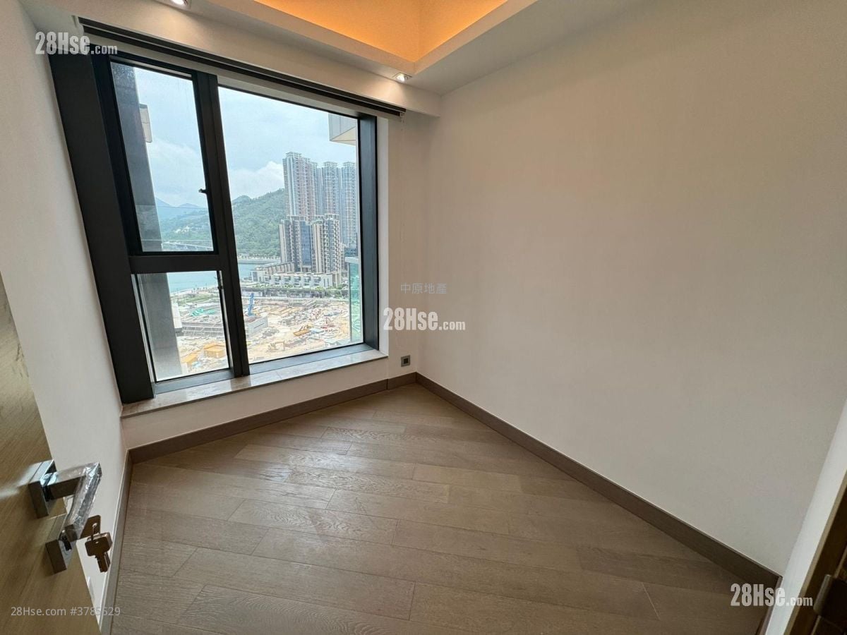 天晋 售盘 4 房 , 3 浴室 971 平方尺