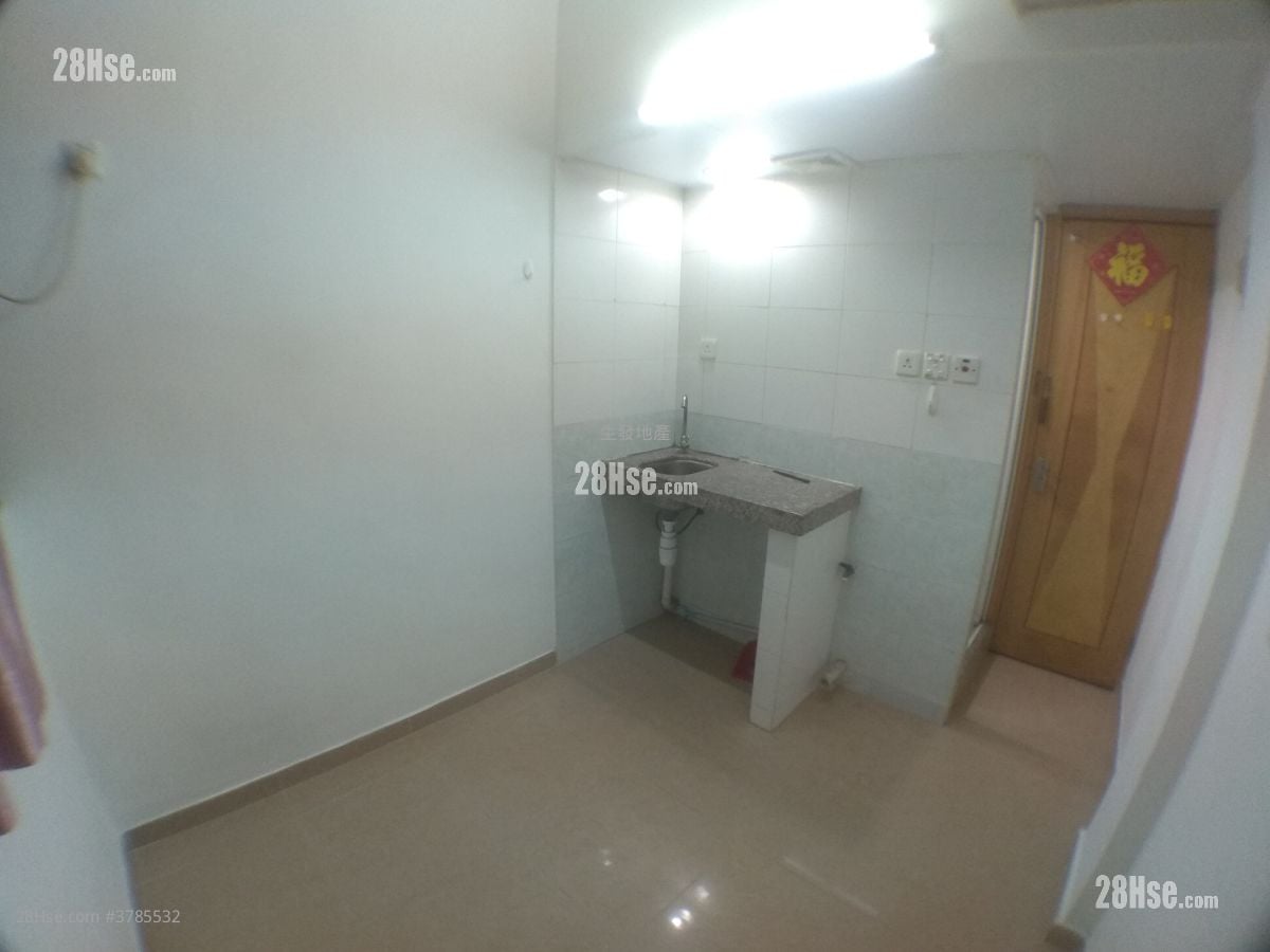 Cambridge Building Sell 3 Bedrooms , 3 Bathrooms 346 ft²