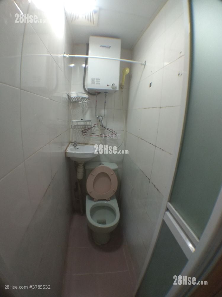 Cambridge Building Sell 3 Bedrooms , 3 Bathrooms 346 ft²