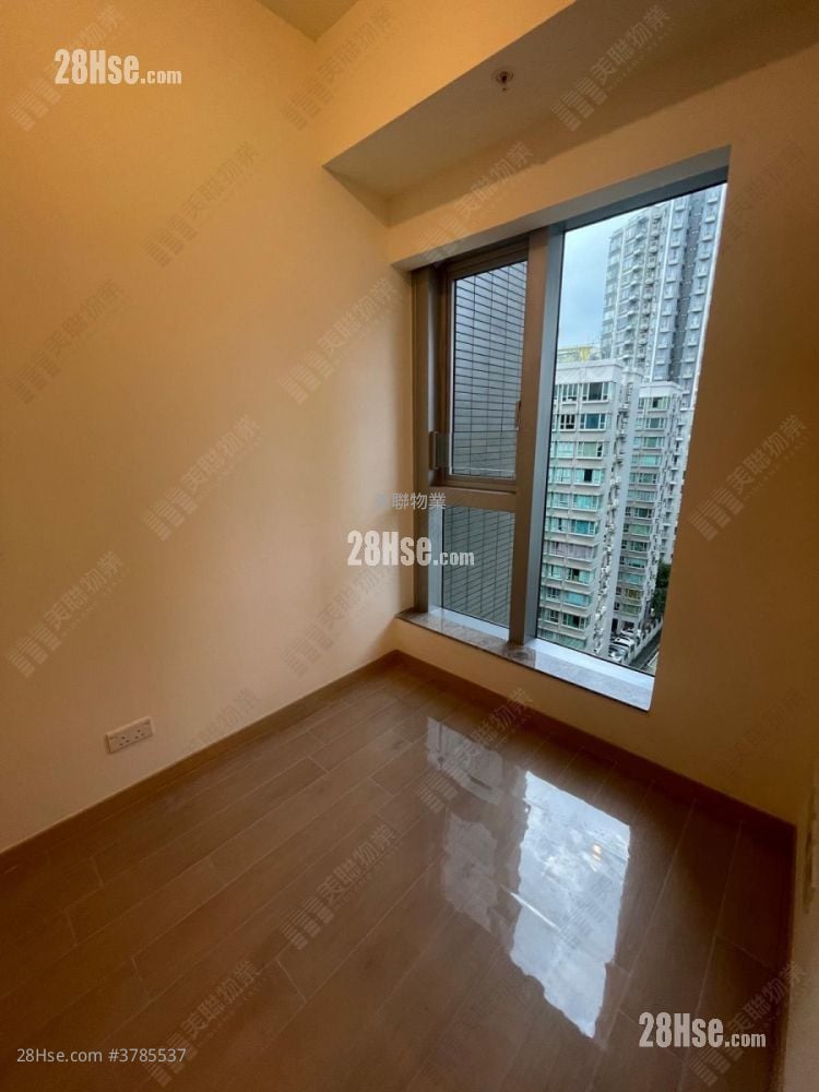 master room: The Parkland Sell 1 Bedroom , 1 Bathroom 285 ft²