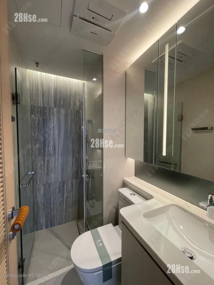 bathroom: The Parkland Sell 1 Bedroom , 1 Bathroom 285 ft²