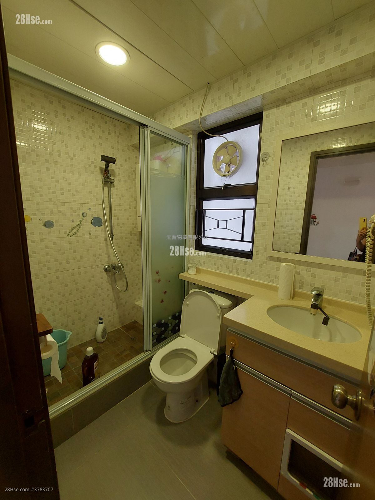 Hung Hom Gardens Rental 3 Bedrooms , 1 Bathroom 480 ft²