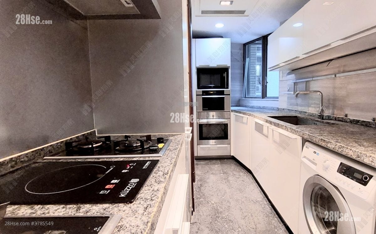 Celestial Heights Sell 4 Bedrooms 1,567 ft²