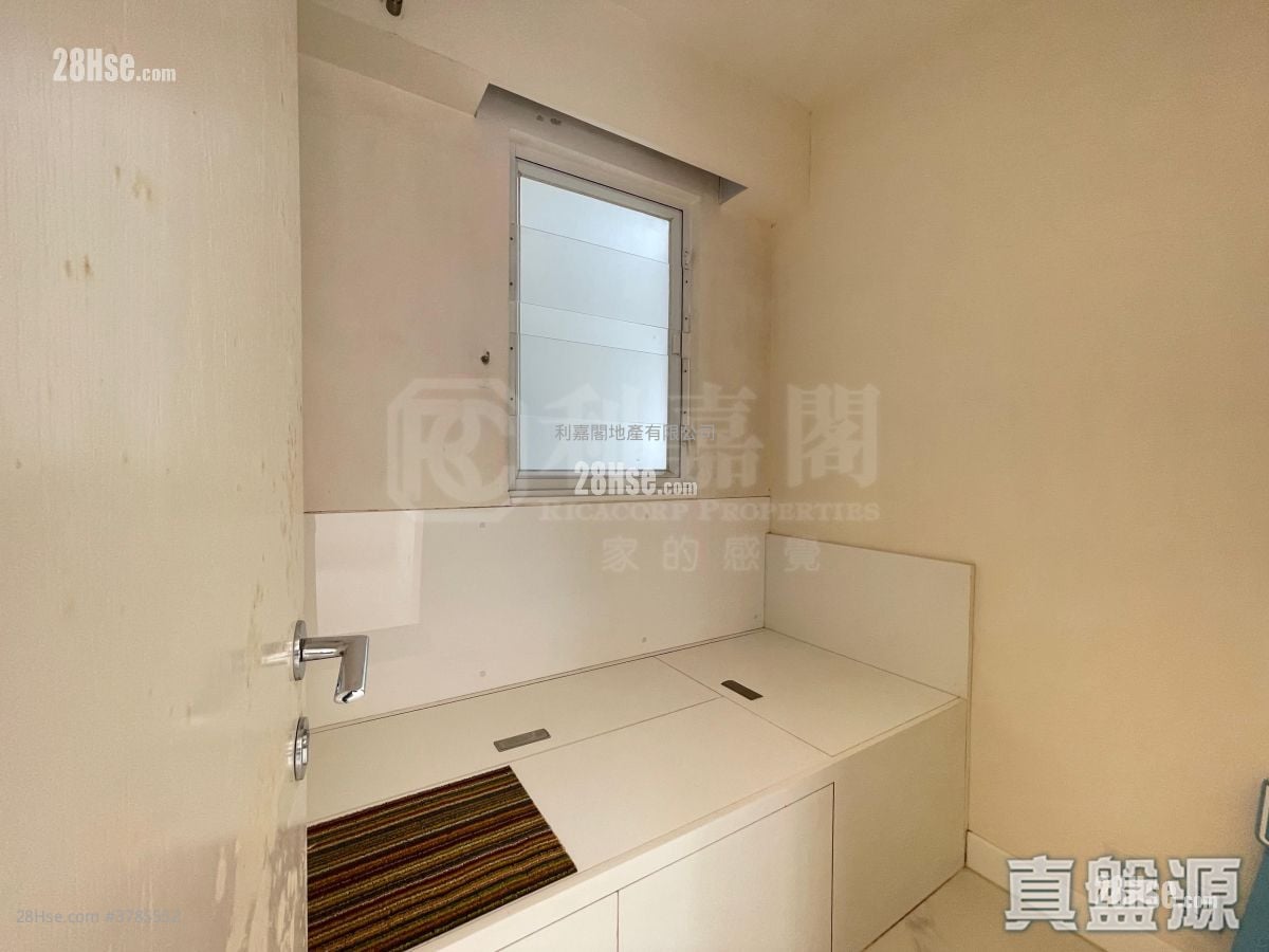 Healthy Gardens Sell 2 Bedrooms 456 ft²