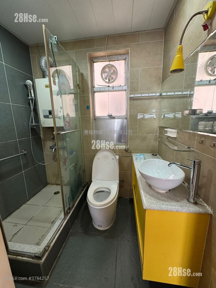 Harrison Court Rental 3 Bedrooms , 2 Bathrooms 766 ft²