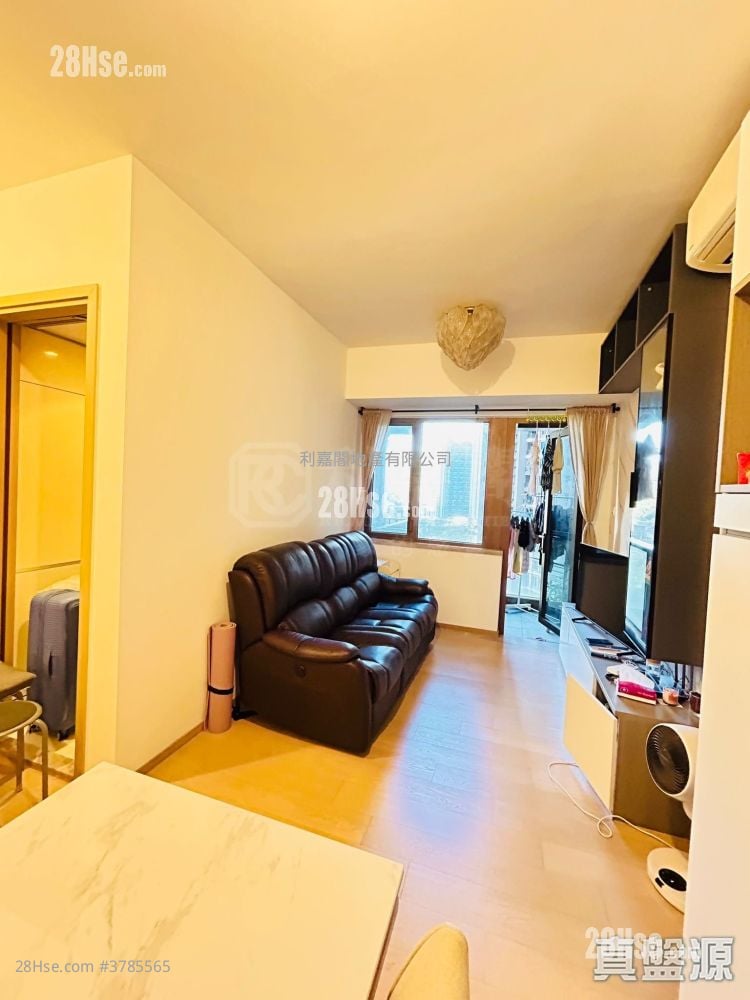 Lp6 Sell 2 Bedrooms , 1 Bathroom 571 ft²