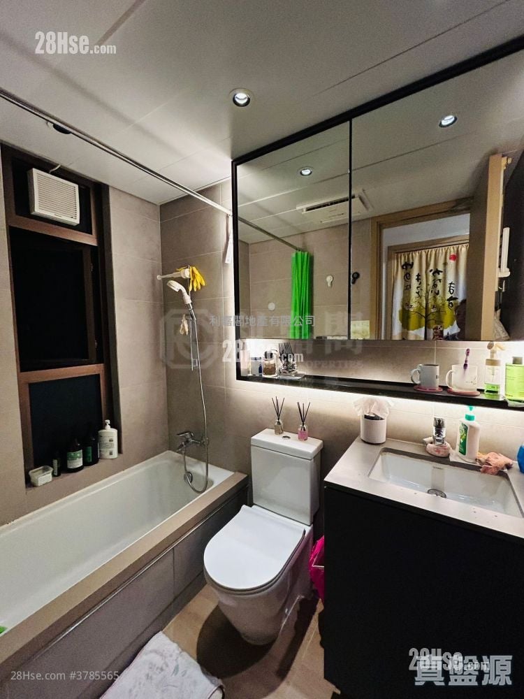 Lp6 Sell 2 Bedrooms , 1 Bathroom 571 ft²