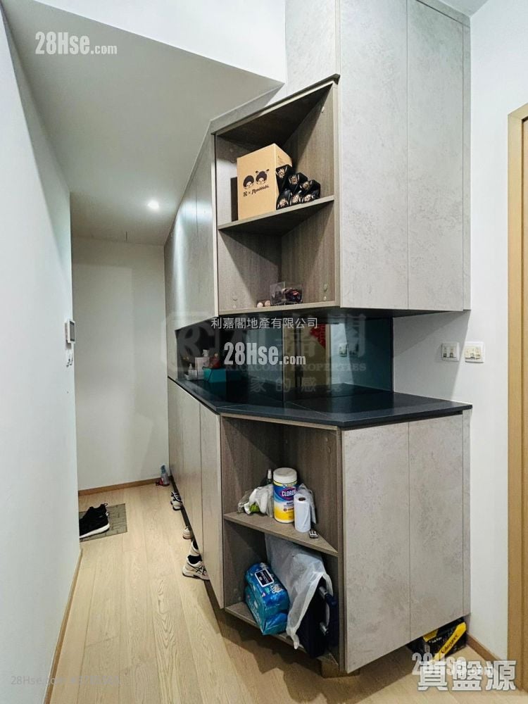 Lp6 Sell 2 Bedrooms , 1 Bathroom 571 ft²