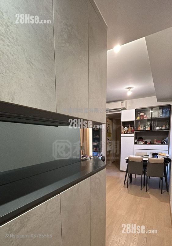 Lp6 Sell 2 Bedrooms , 1 Bathroom 571 ft²