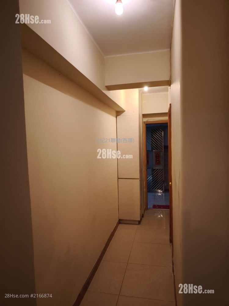 Yip Cheong Building Sell 5+ Bedrooms , 5+ Bathrooms 647 ft²