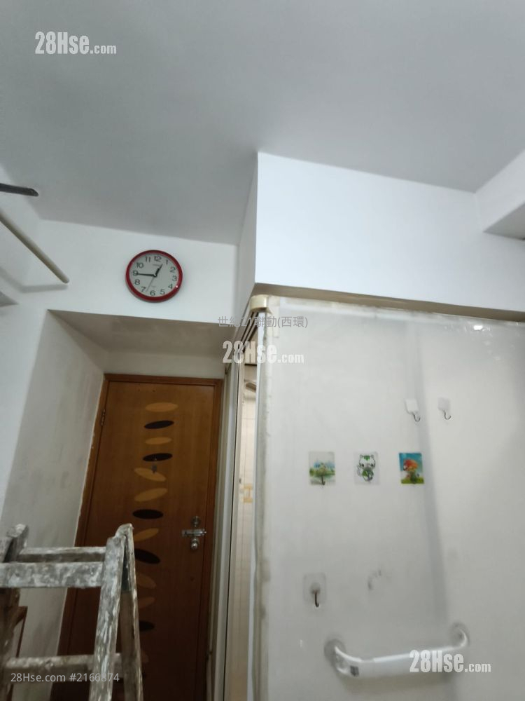 Yip Cheong Building Sell 5+ Bedrooms , 5+ Bathrooms 647 ft²