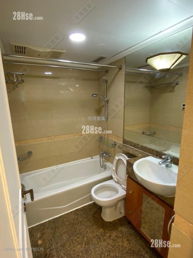 Banyan Garden Rental 2 Bedrooms , 1 Bathroom 511 ft²