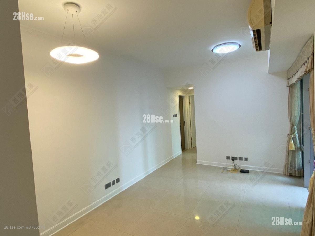 Banyan Garden Rental 2 Bedrooms , 1 Bathroom 511 ft²