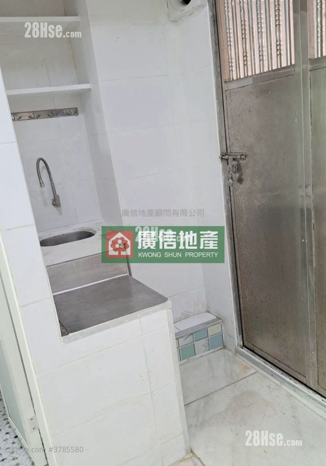 兆丰大楼 租盘 2 房 , 1 浴室 320 平方尺