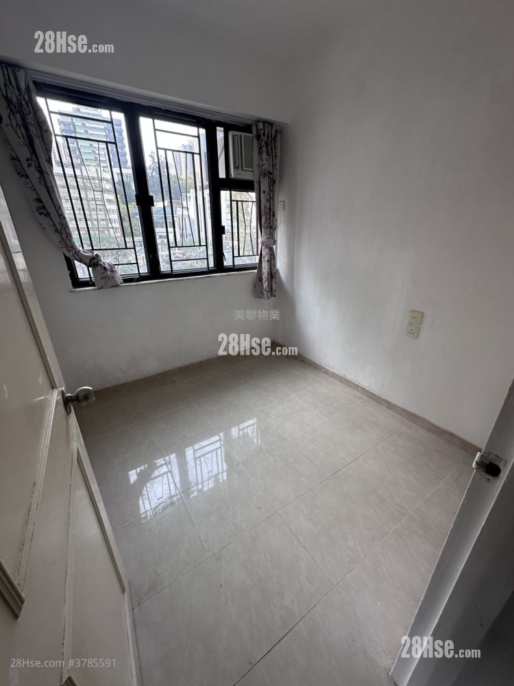 Kwai Chung Centre Rental 2 Bedrooms , 1 Bathroom 353 ft²