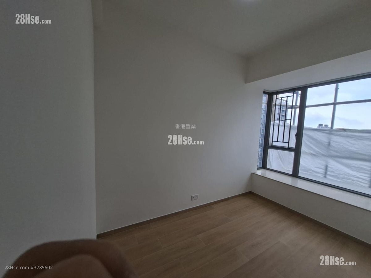 Heya Crystal Rental 2 Bedrooms , 1 Bathroom 525 ft²