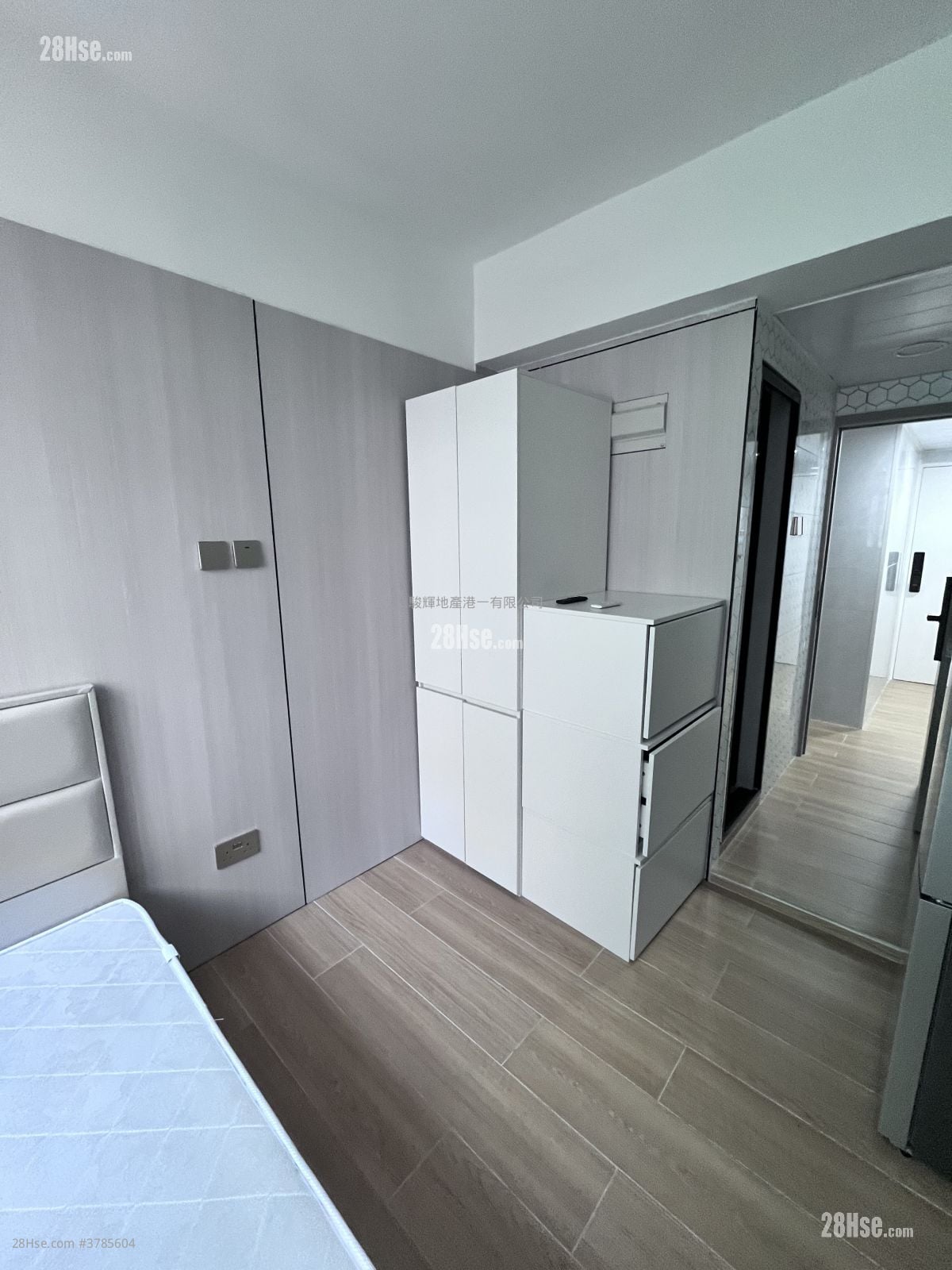 Yee Hing Building Rental 1 Bathroom