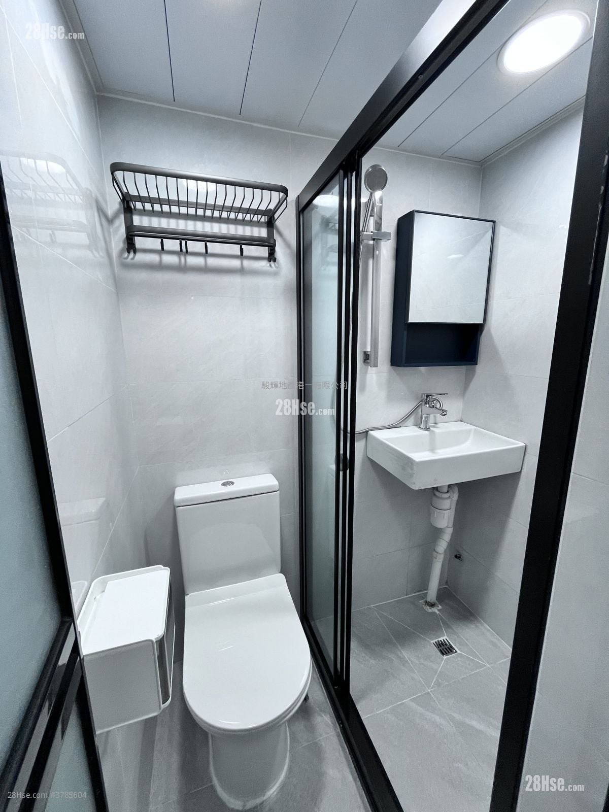 Yee Hing Building Rental 1 Bathroom