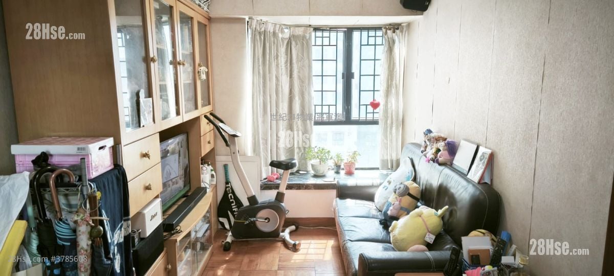 Finery Park Sell 527 ft²