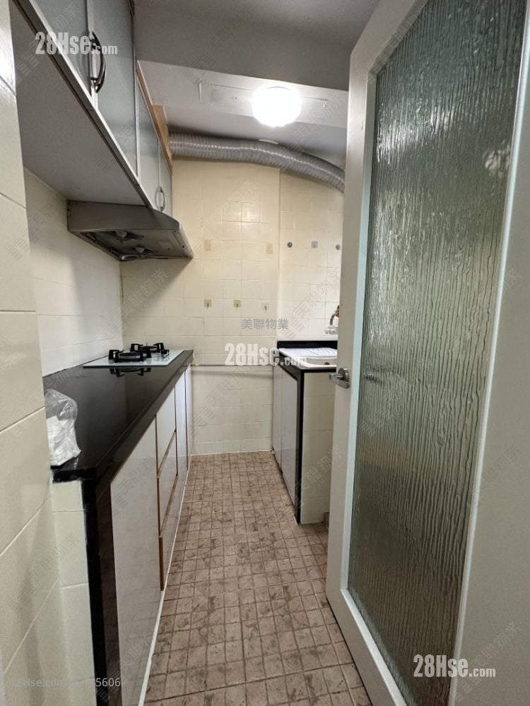 新葵芳花园 租盘 2 房 , 1 浴室 400 平方尺