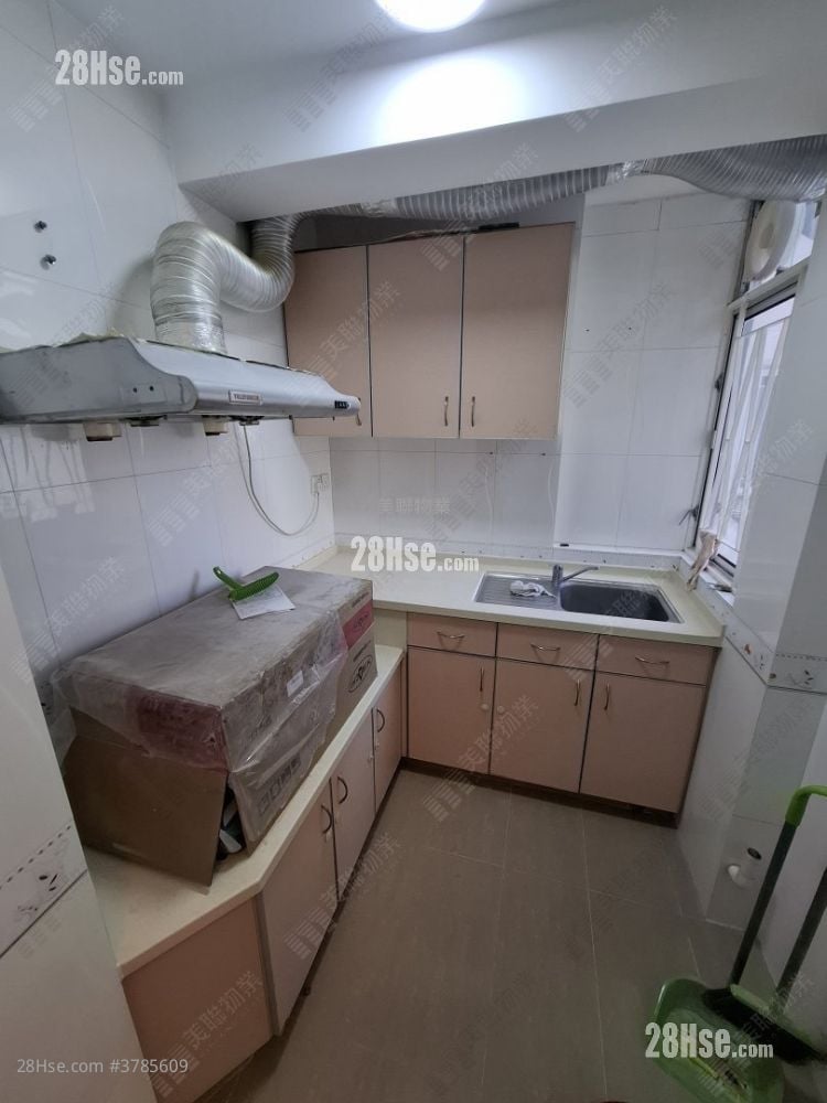 新葵芳花园 租盘 2 房 , 1 浴室 400 平方尺