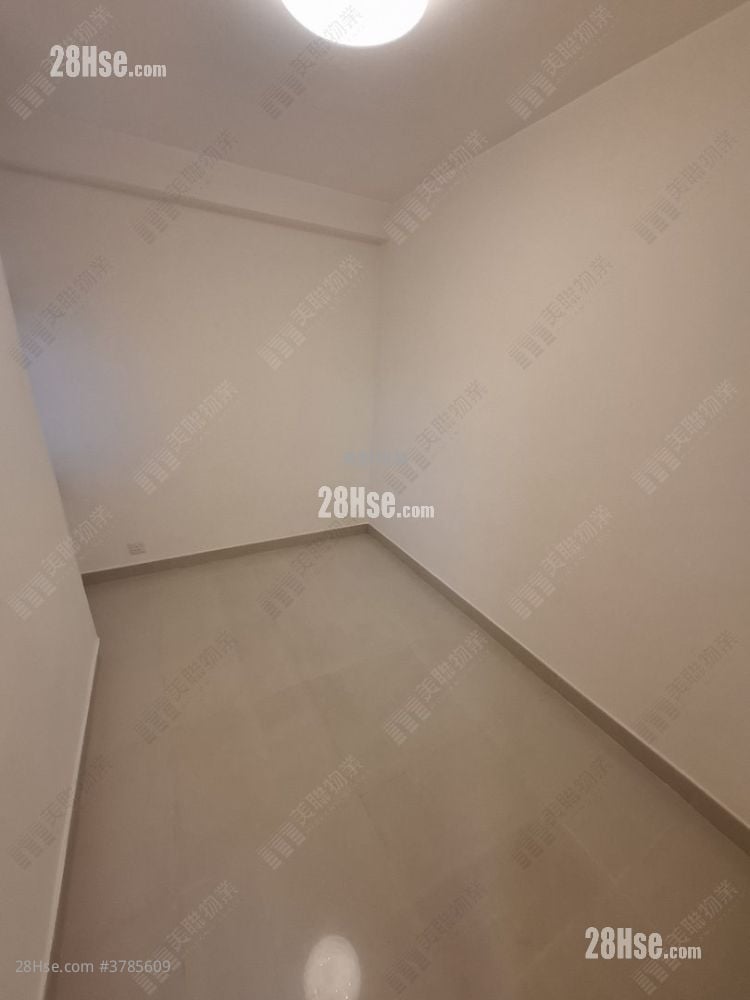 新葵芳花园 租盘 2 房 , 1 浴室 400 平方尺