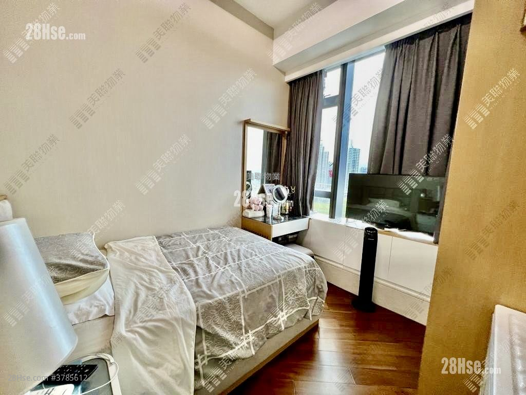 Ultima Sell 3 Bedrooms 994 ft²