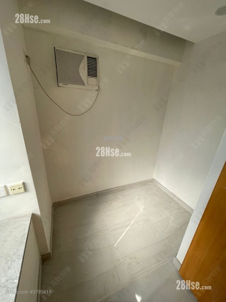 New Kwai Fong Gardens Rental 2 Bedrooms , 1 Bathroom 415 ft²