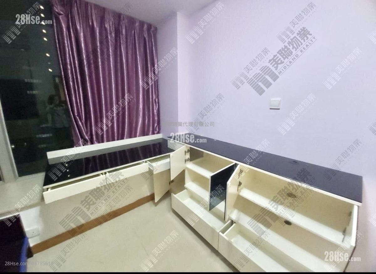 Indihome Sell 2 Bedrooms , 1 Bathroom 420 ft²