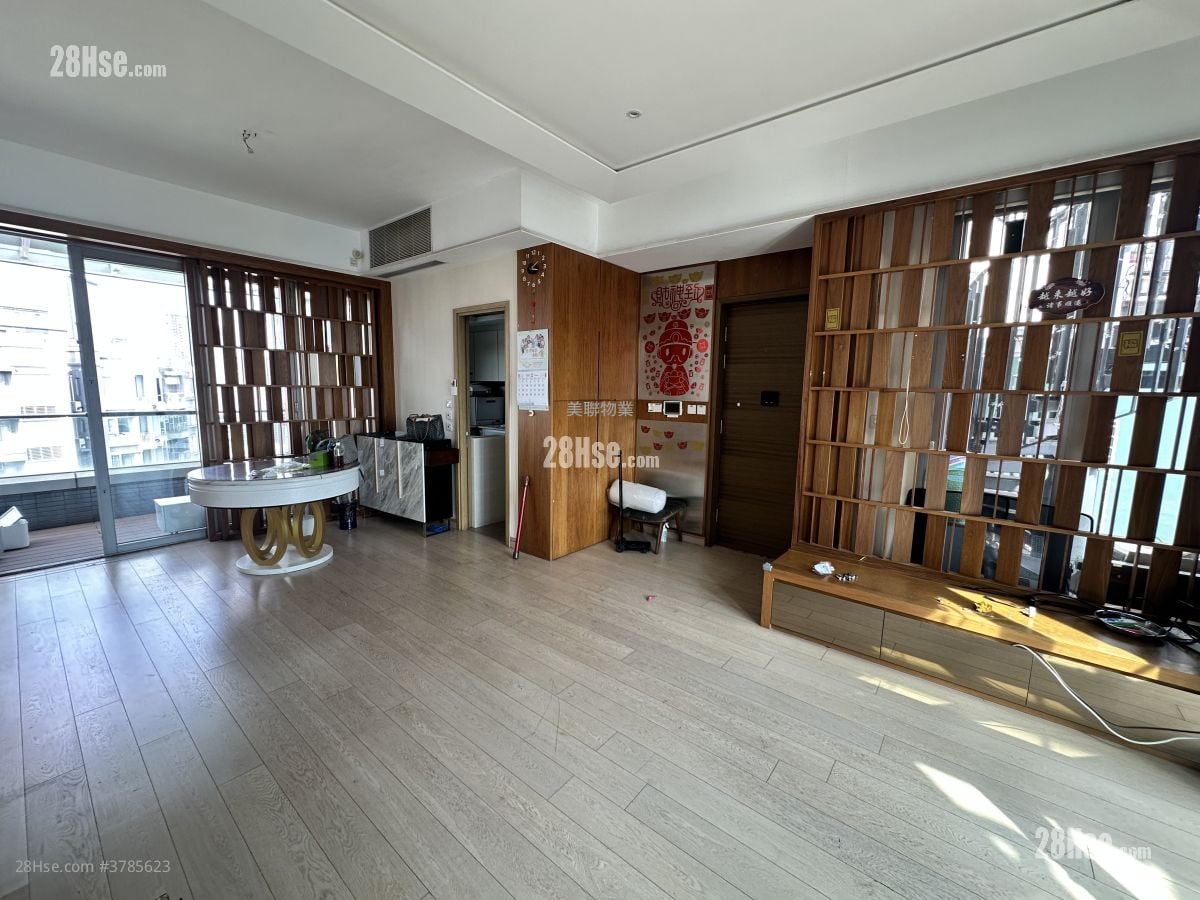 The Reach Rental 950 ft²