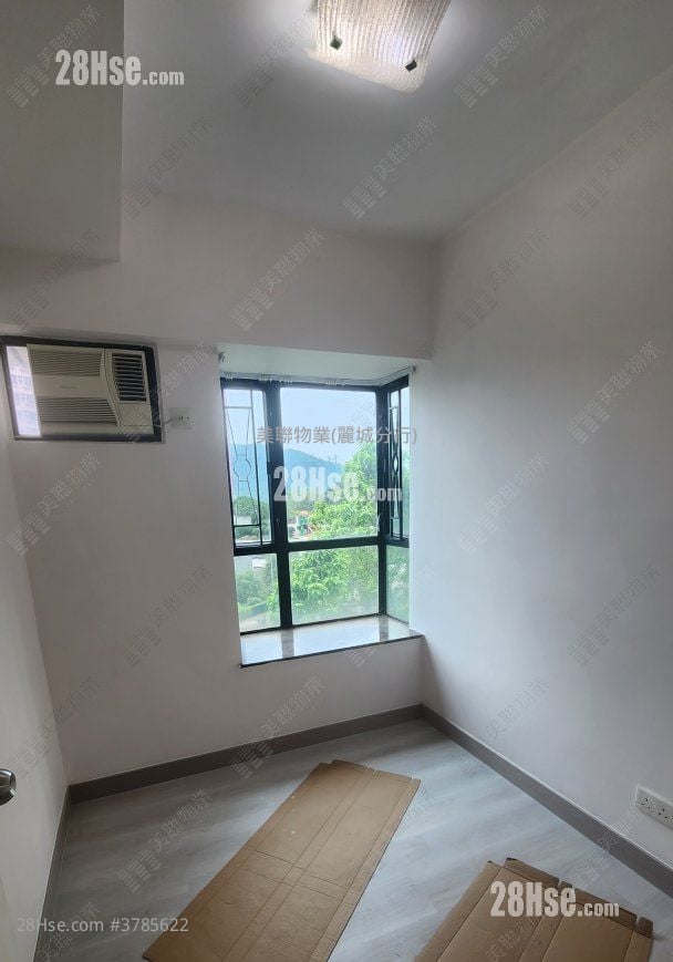 Hanley Villa Sell 3 Bedrooms , 2 Bathrooms 626 ft²