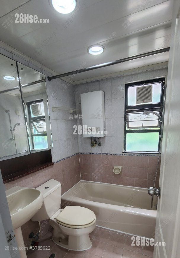 Hanley Villa Sell 3 Bedrooms , 2 Bathrooms 626 ft²