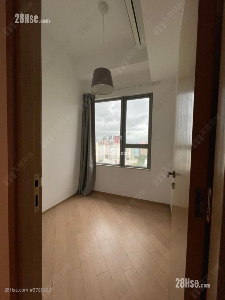 Eight Regency Sell 2 Bedrooms 474 ft²