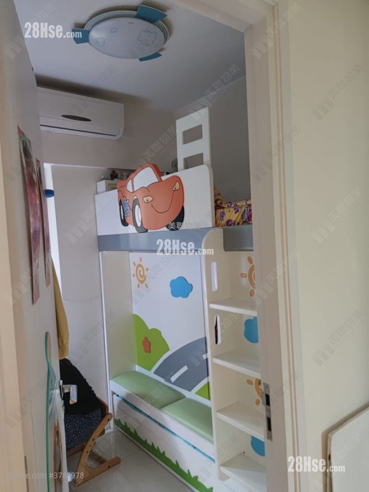 City Point Sell 3 Bedrooms , 2 Bathrooms 696 ft²