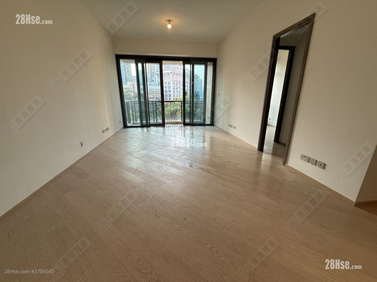 傲玟 租盘 3 房 , 4 浴室 1,264 平方尺