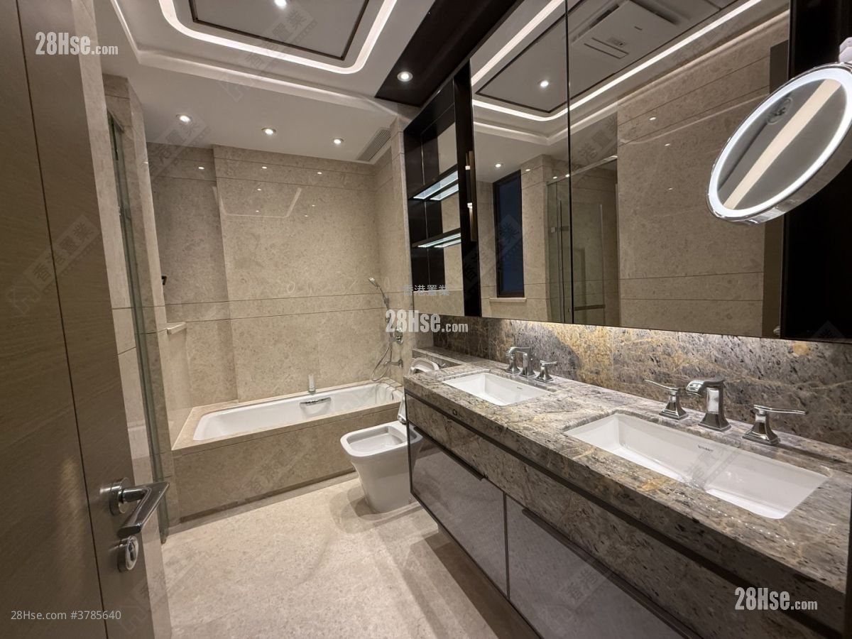 傲玟 租盘 3 房 , 4 浴室 1,264 平方尺