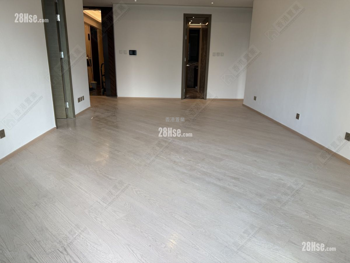 傲玟 租盘 3 房 , 4 浴室 1,264 平方尺