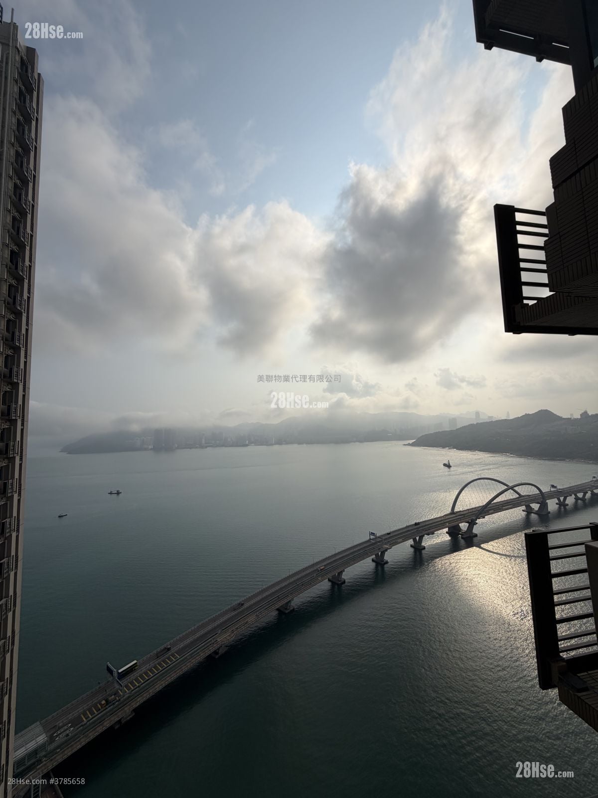 Sea To Sky 售盘 4 房 , 3 浴室 1,057 平方尺