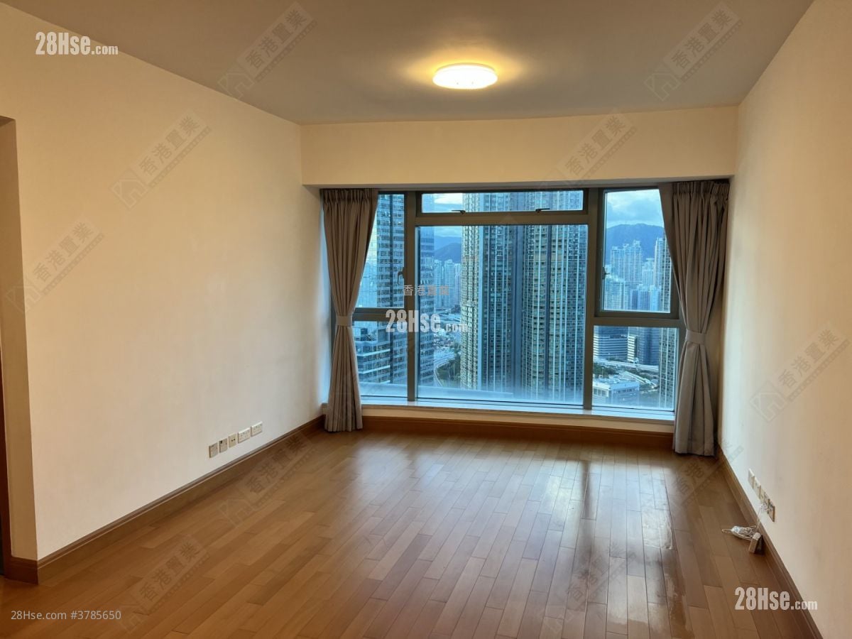 The Harbourside Rental 2 Bedrooms , 2 Bathrooms 779 ft²