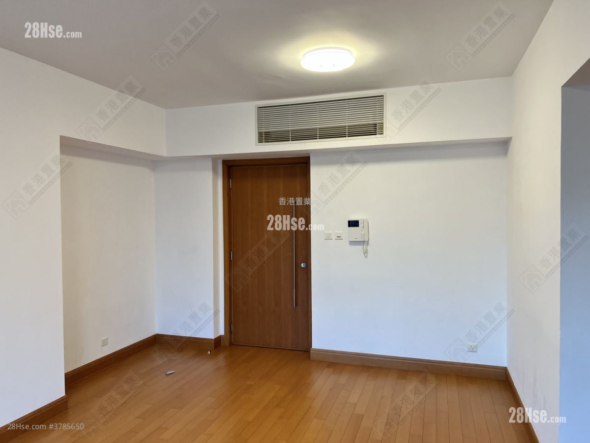 The Harbourside Rental 2 Bedrooms , 2 Bathrooms 779 ft²