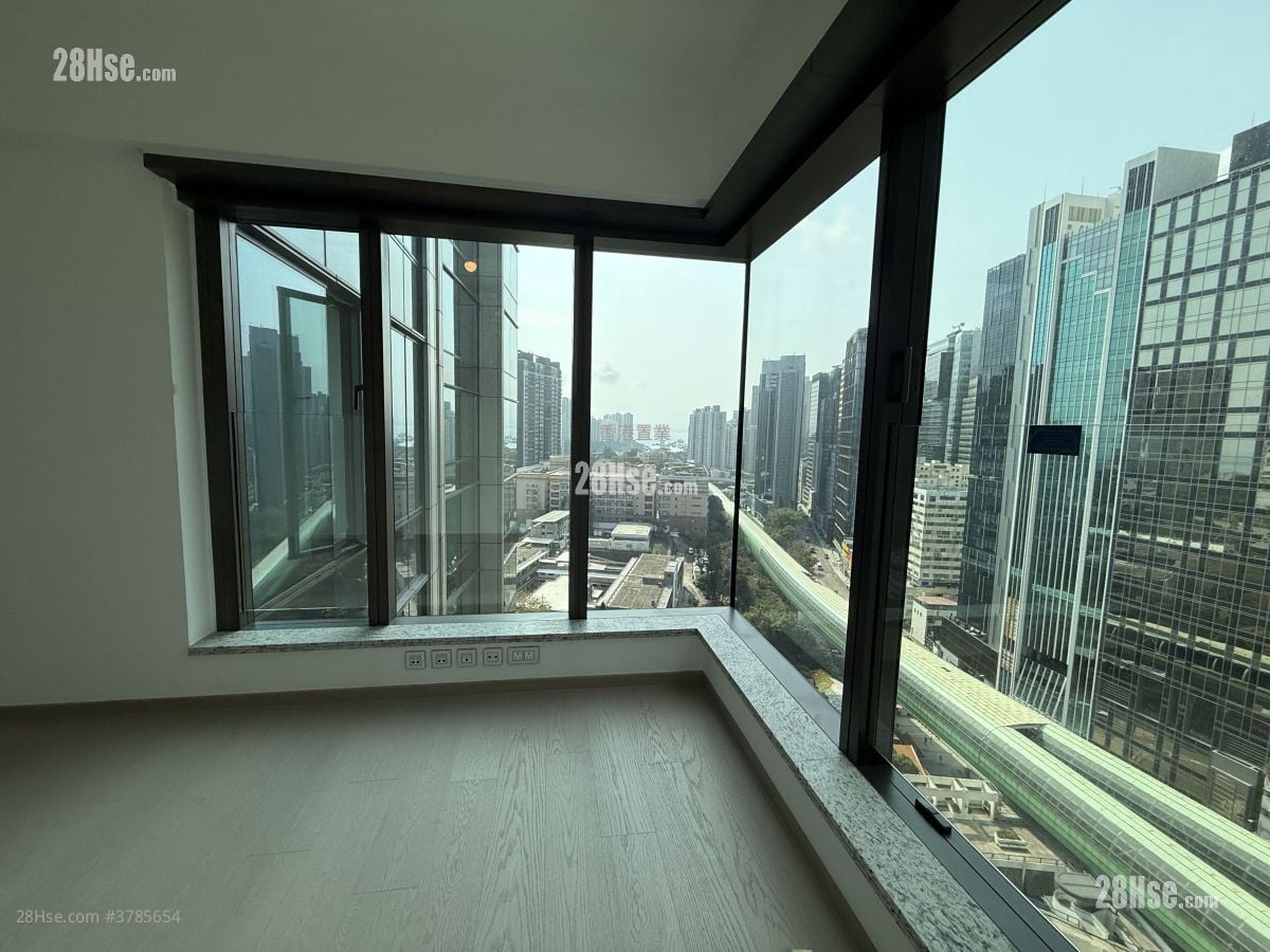 living room: The Southside Sell 3 Bedrooms , 2 Bathrooms 773 ft²