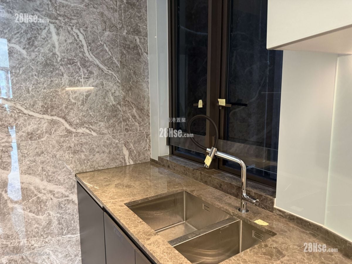 kitchen: The Southside Sell 3 Bedrooms , 2 Bathrooms 773 ft²